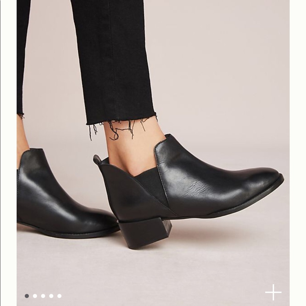 Seychelles Offstage Chelsea Boots